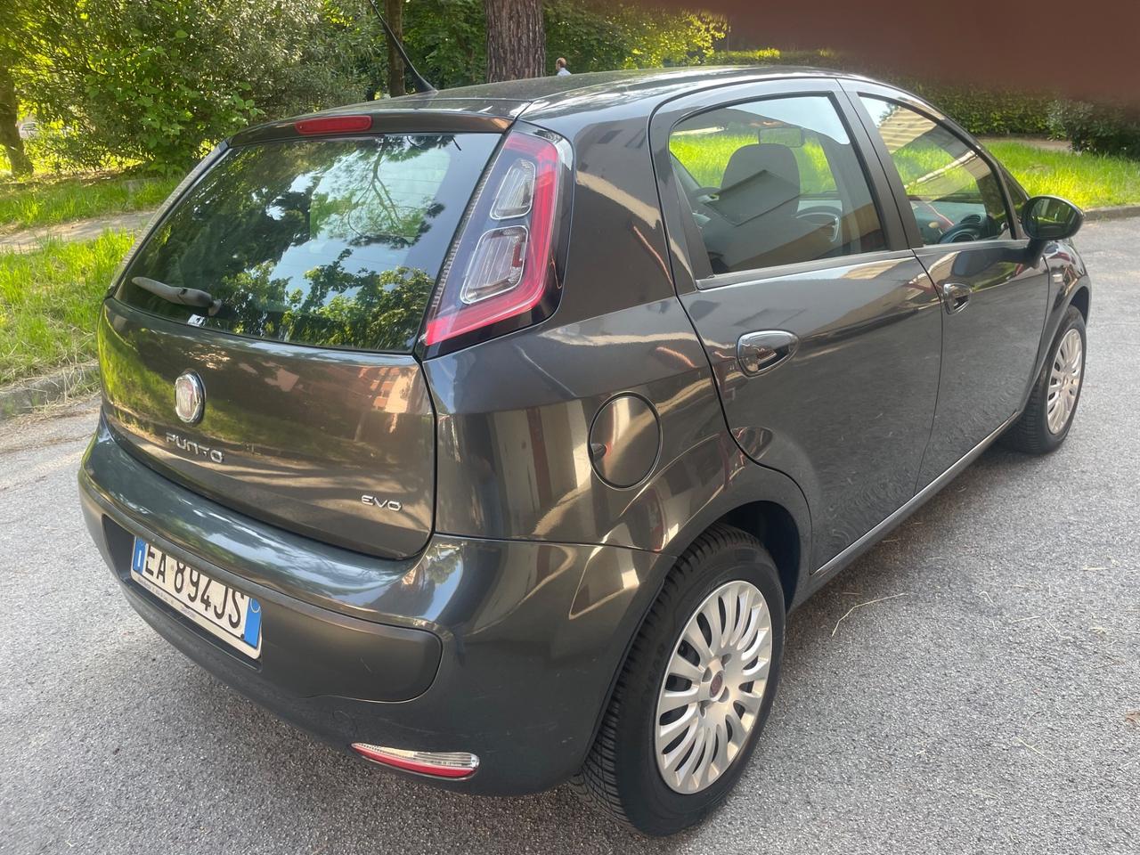 Fiat Punto Evo 1.2 benzina per neo pat pronta al uso