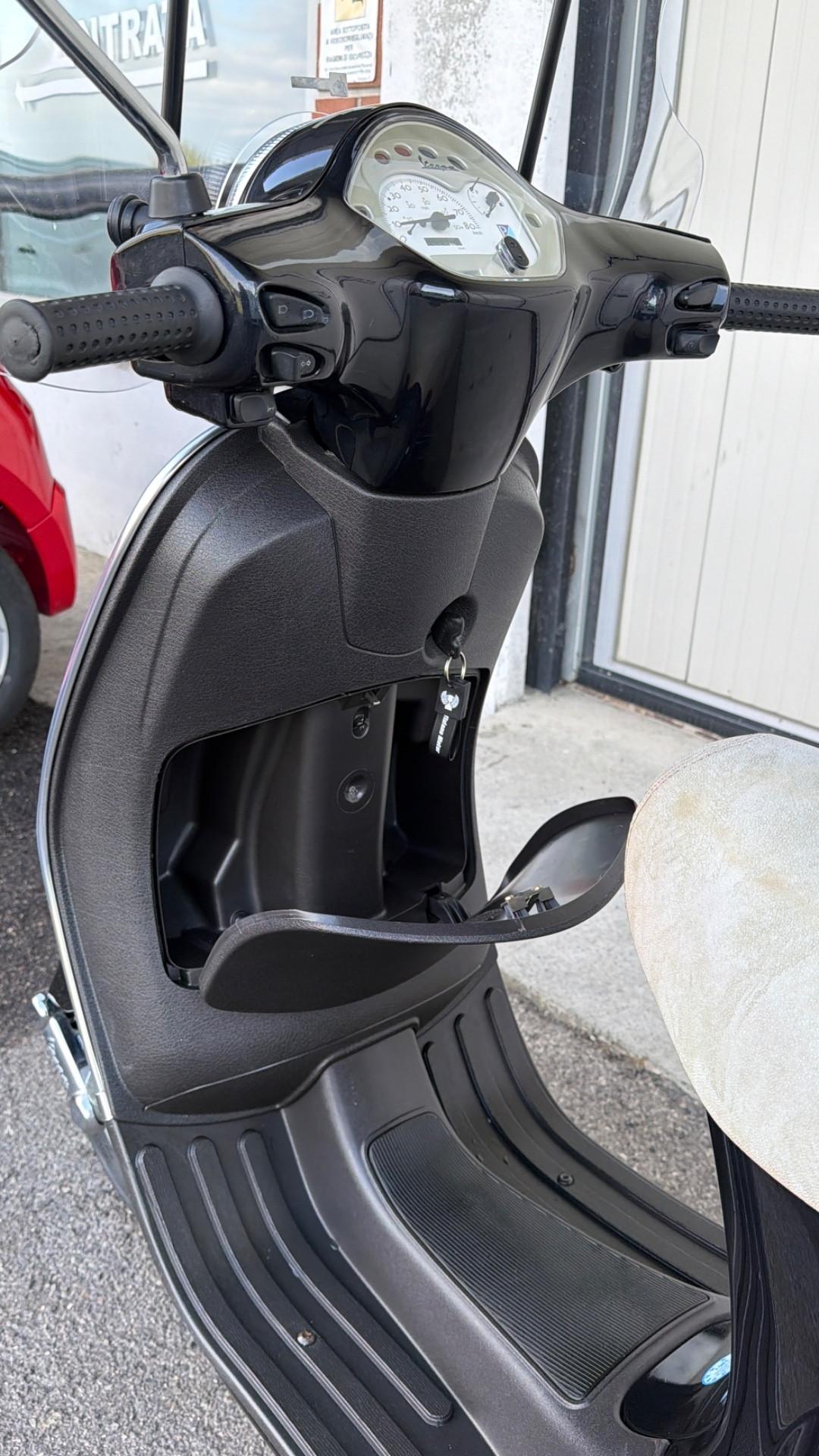 Vespa 50 LX 2 tempi