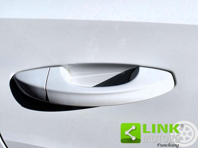 AUDI Q3 35 TDI S tronic Identity Black Business Advantage