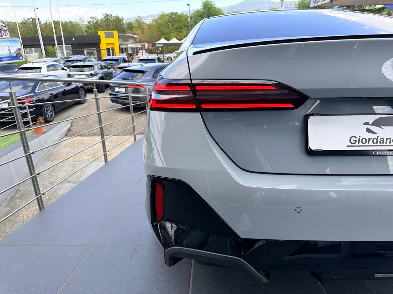 Bmw 520d 48V xDrive Msport 197cv grigio Nardo