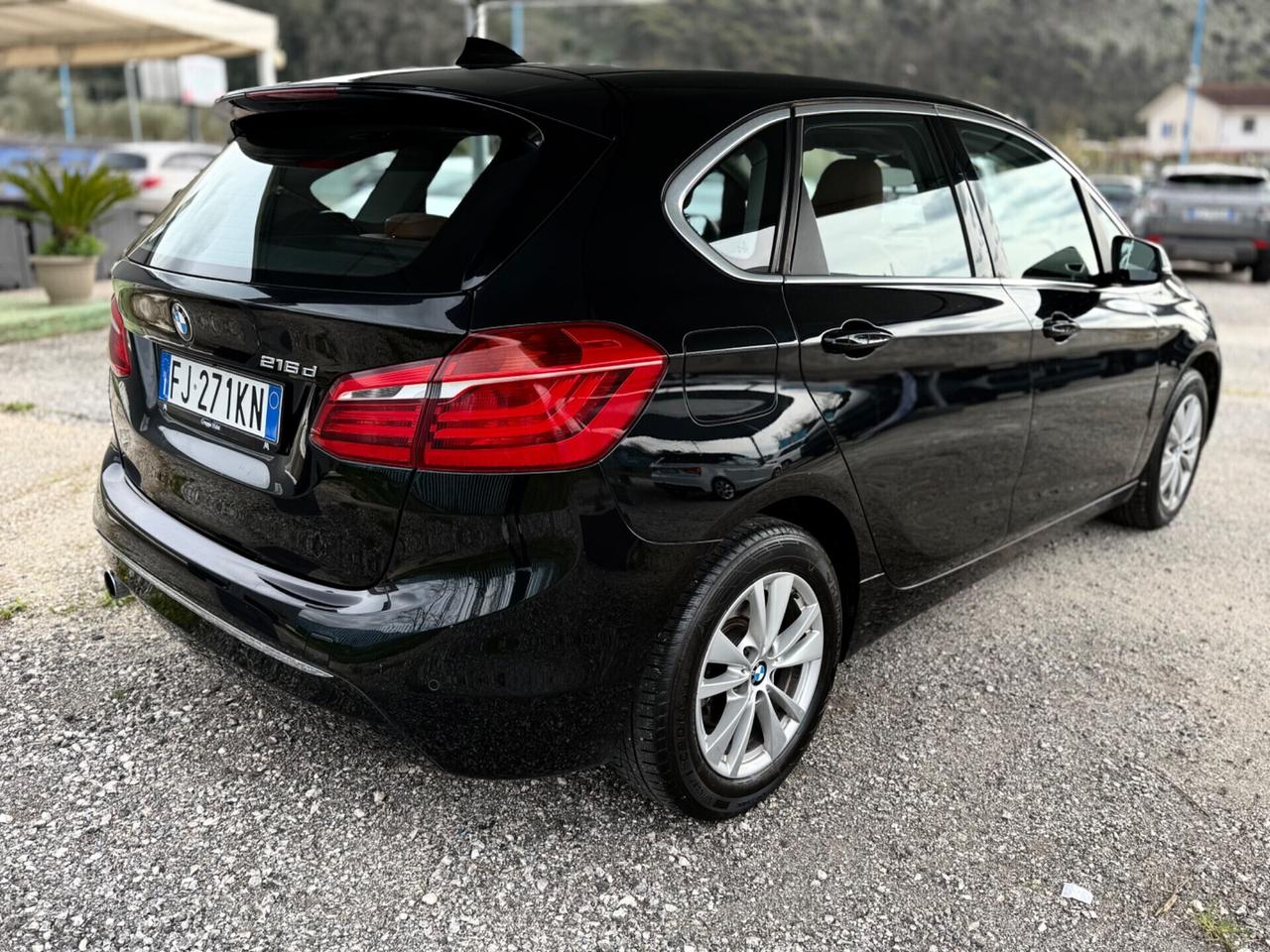 Bmw 216d Active Tourer Luxury *PELLE*FARI LED