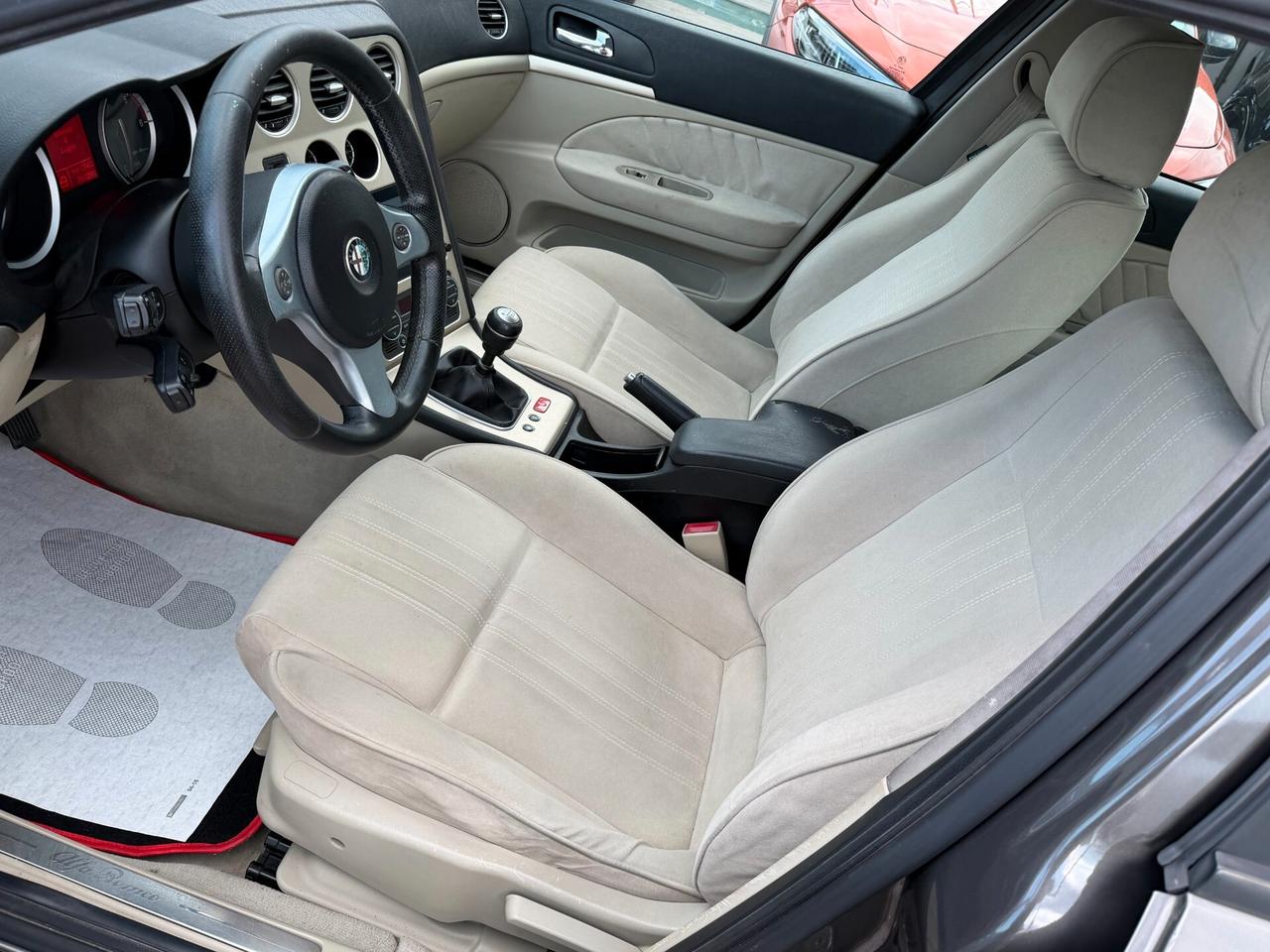 Alfa Romeo 159 SW 1.9 M.JET 150 cv. DISTINCTIVE