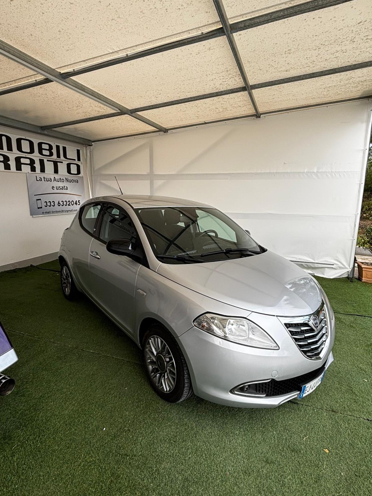 Lancia Ypsilon 1.3 MJT 75 CV Platinum