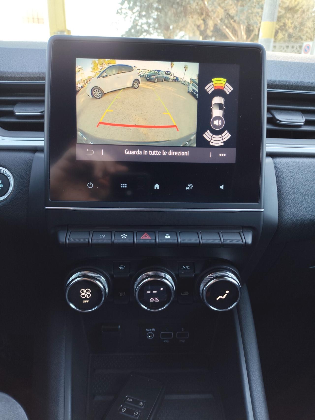 Renault Captur E-Tech 160 CV Intens. IVA inclusa nel prezzo