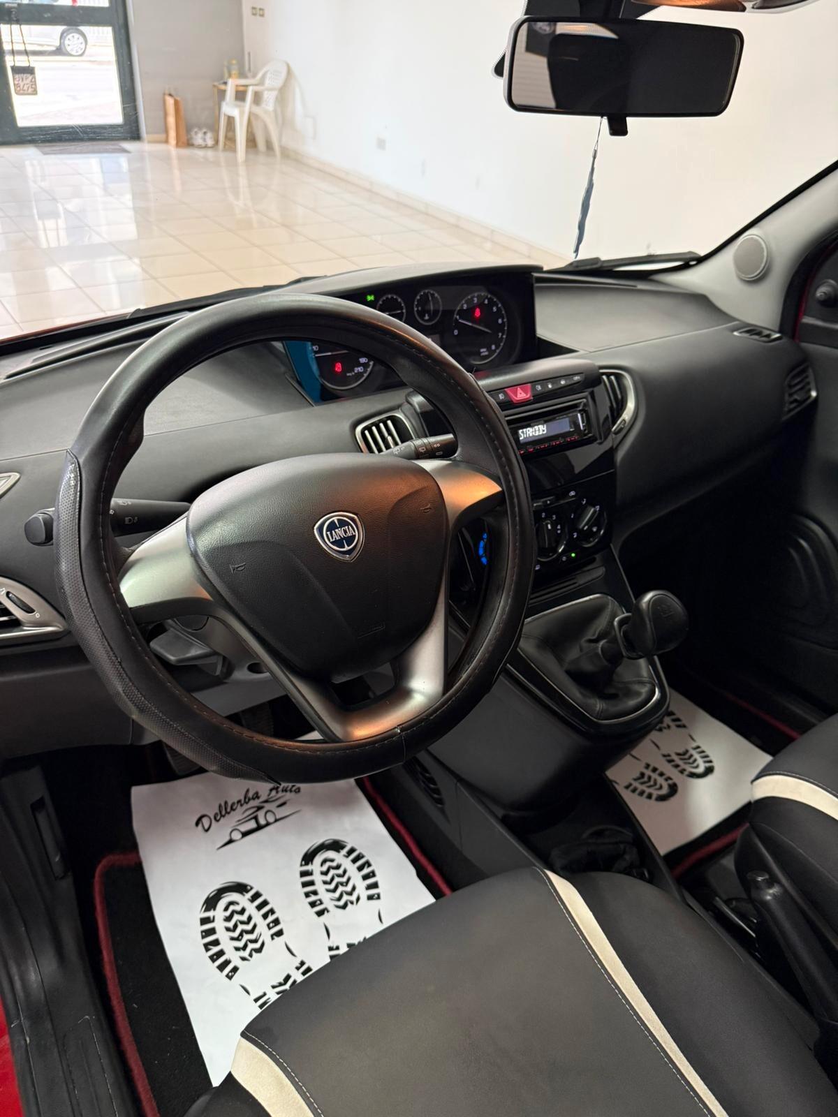 Lancia Ypsilon 1.2 69 CV 5 porte GPL Ecochic Gold