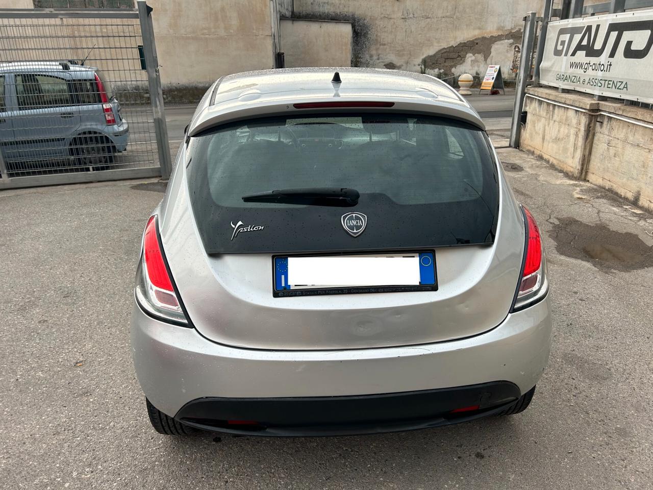 Lancia Ypsilon 1.3 MJT 95CV 5P