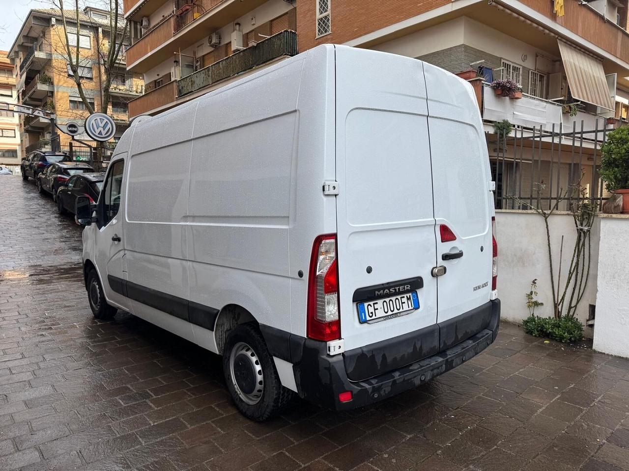 RENAULT Master T35 2.3 dCi 135CV PM-TM