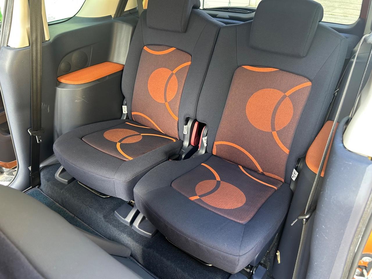 Peugeot 1007 1.4 Trendy