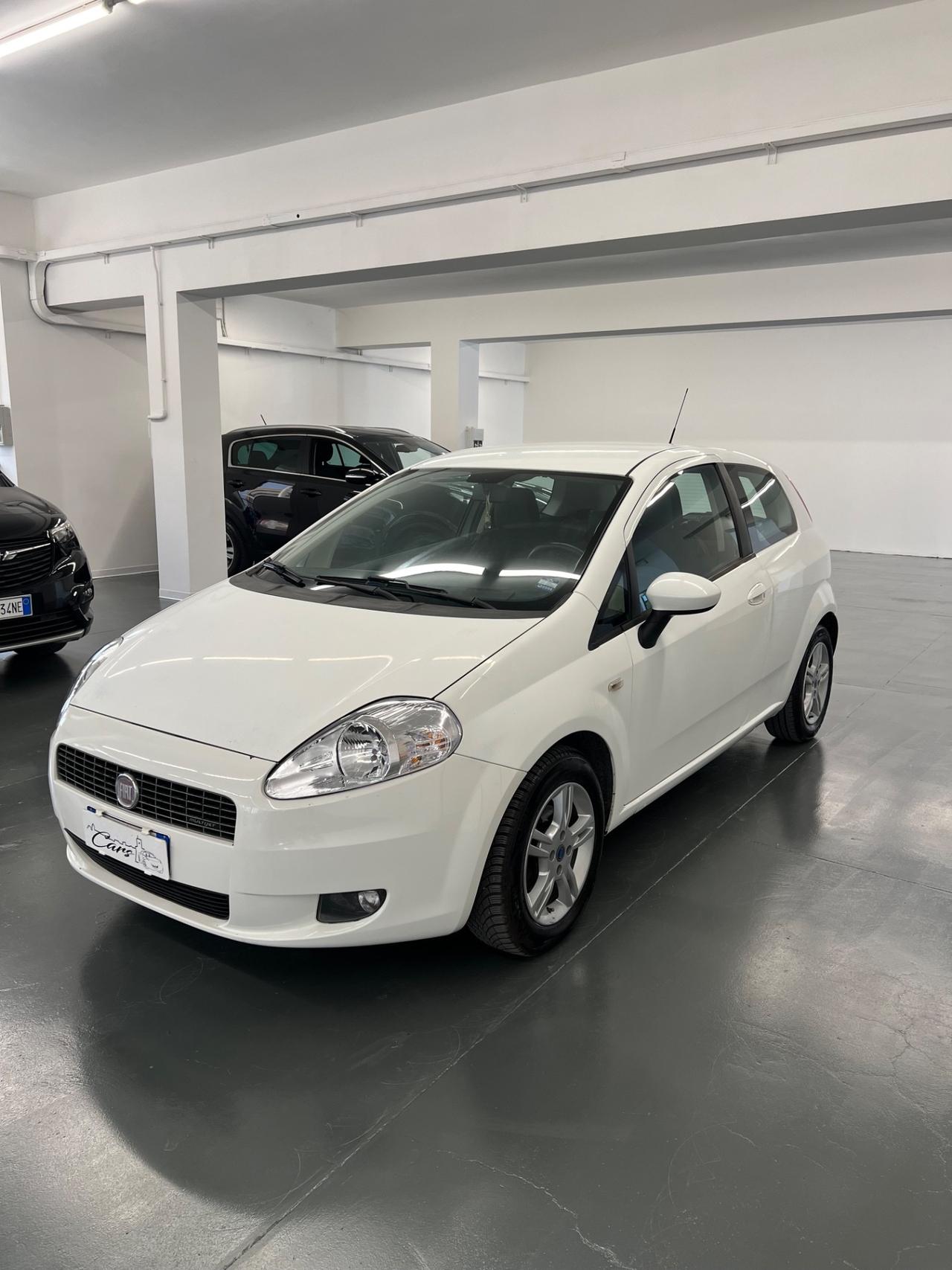 Fiat Grande Punto Grande Punto 1.3 MJT 75 CV 3 porte Active