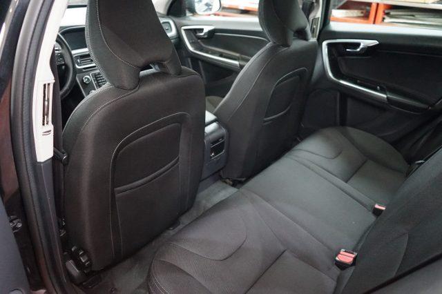 VOLVO V60 D2 Kinetic Certificata Pari al Nuovo