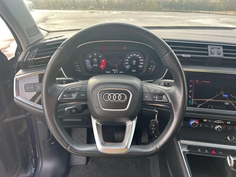 Audi Q3 35 TDI S tronic Business