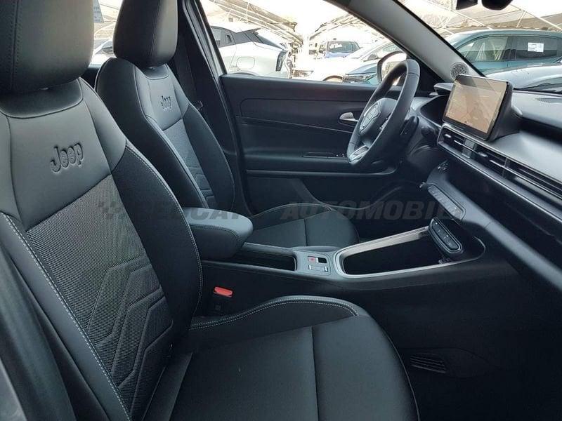 Jeep Avenger Avenger E-Hybrid Avenger Tech& Sky 1.2 110cv Dct Mhev