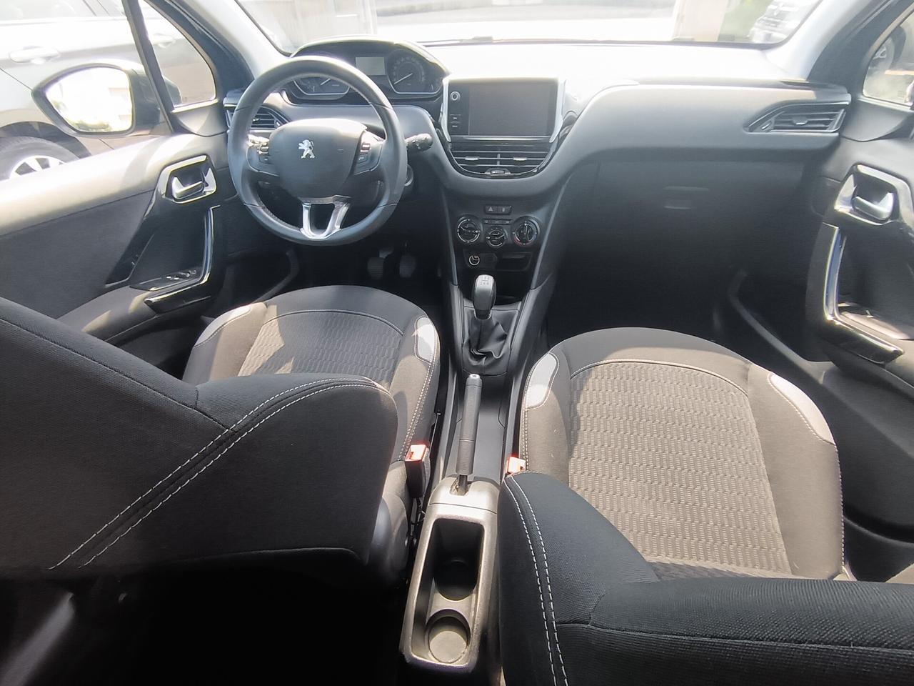 Peugeot 208 PureTech 82 5 porte Allure"FINO AL 15/08 P.P. INCLUSO"