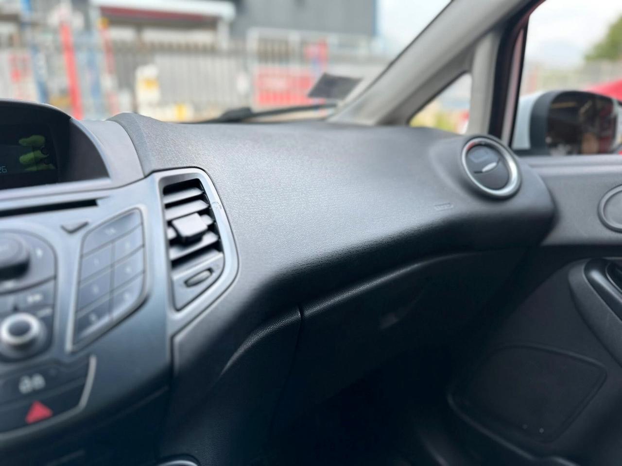 Ford Fiesta 1.0 80CV 5 porte Titanium NEOPATENTATI