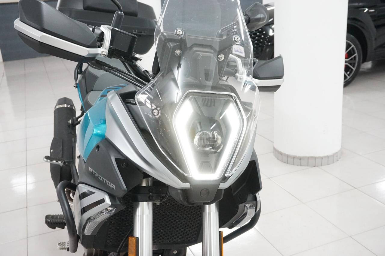Qj Motor SRT 600 SX