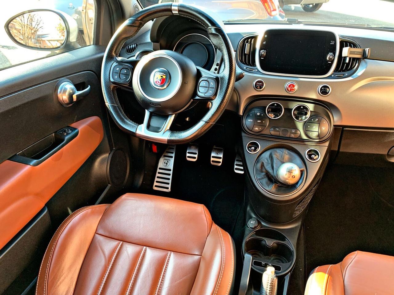 ABARTH 595 1.4 Turbo T-Jet 215 CV Turismo