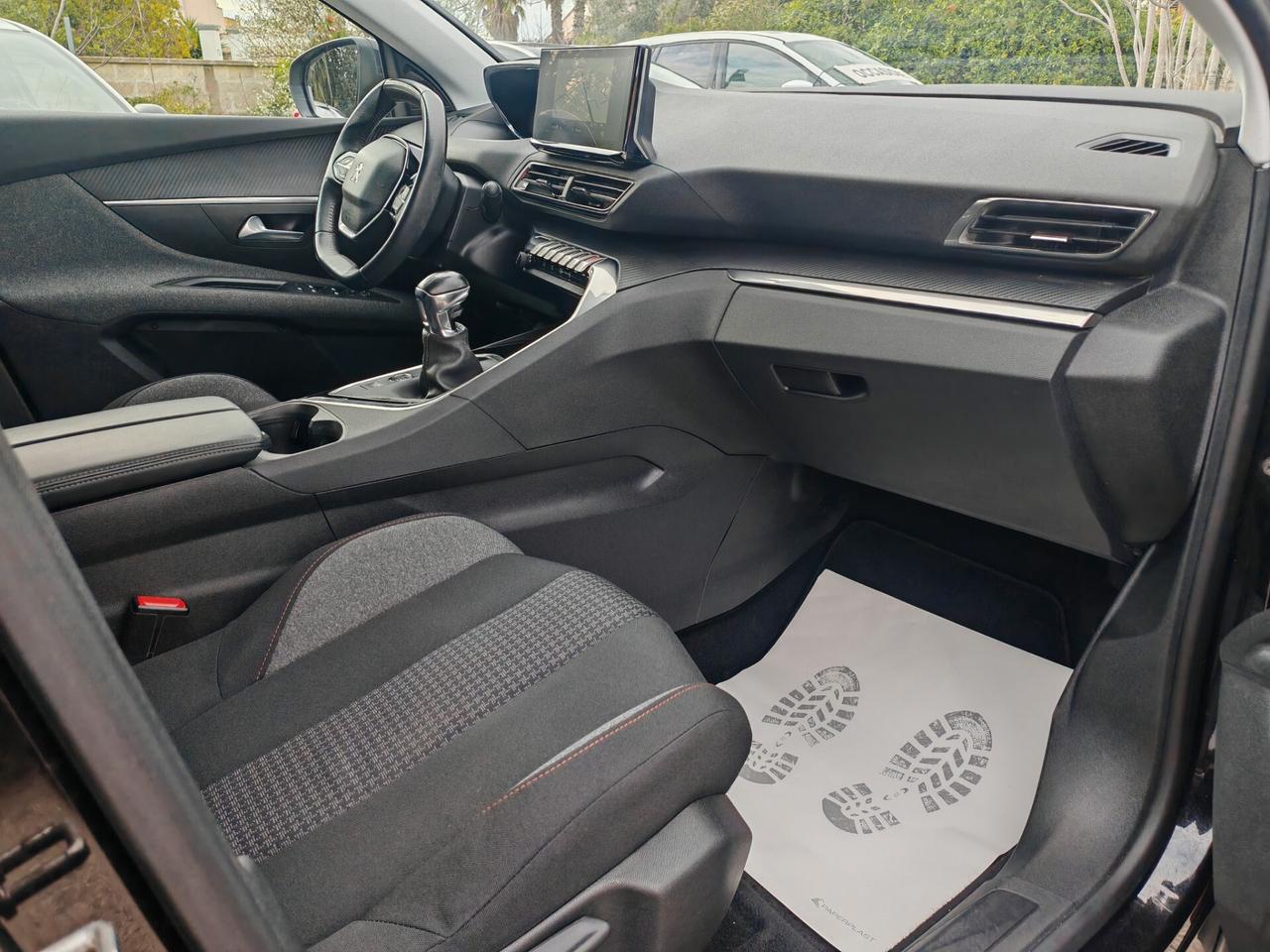 Peugeot 3008 1.5BlueHDi Allure navig cam 2022