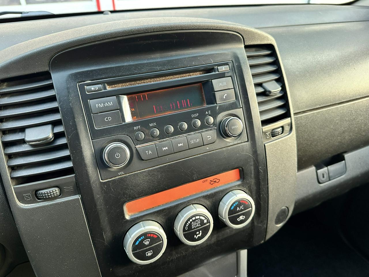 Nissan Navara 2.5 dci d.cab LE