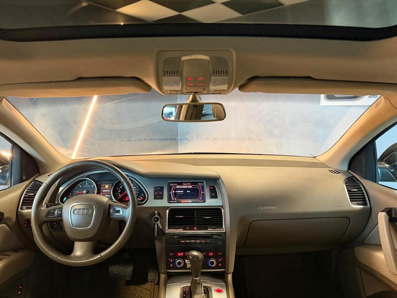 Audi Q7 3.0 V6 TDI 233CV quattro tiptronic