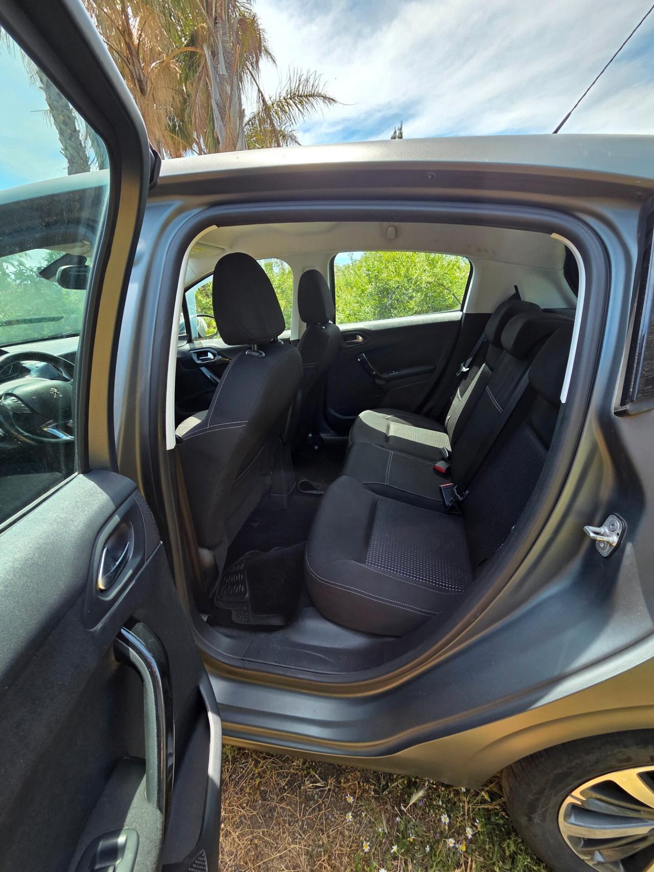 Peugeot 208 BlueHDi 75 3 porte Allure