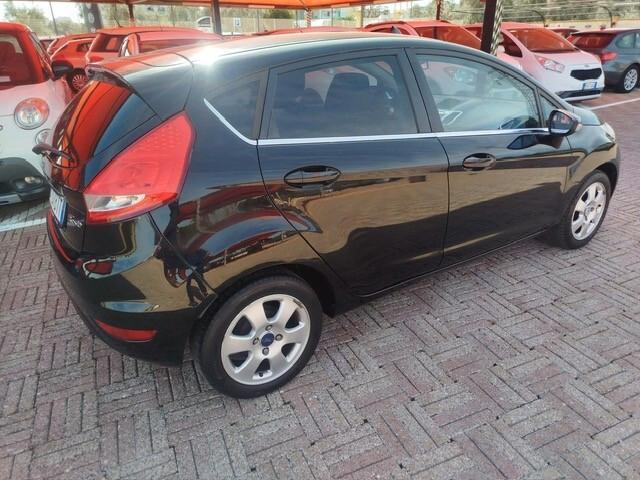 Ford Fiesta 1.4 BENZ/ GPL DI SERIE