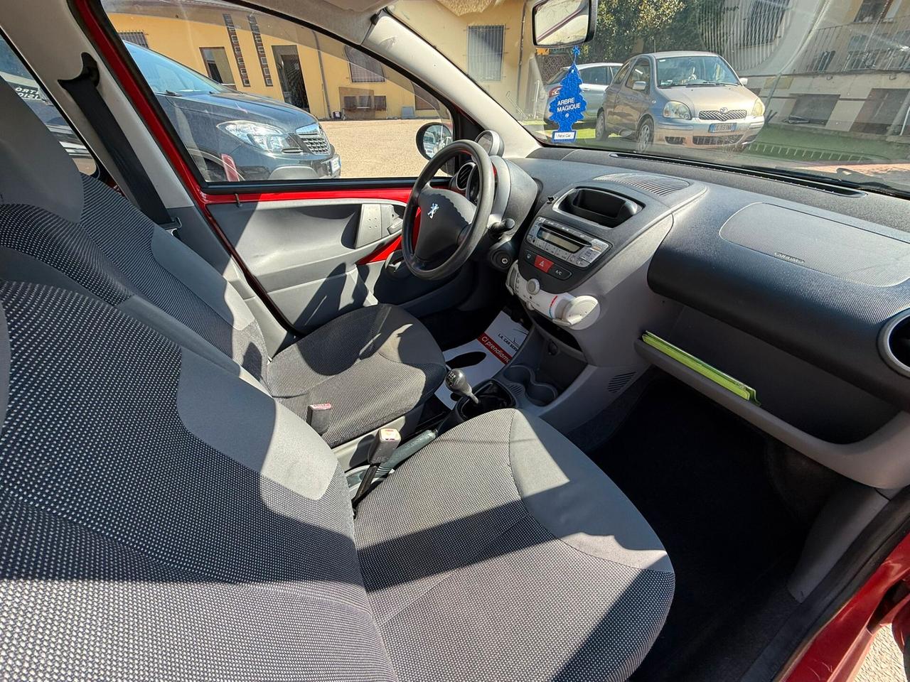 Peugeot 107 1.0 68CV 5p. Sweet Years