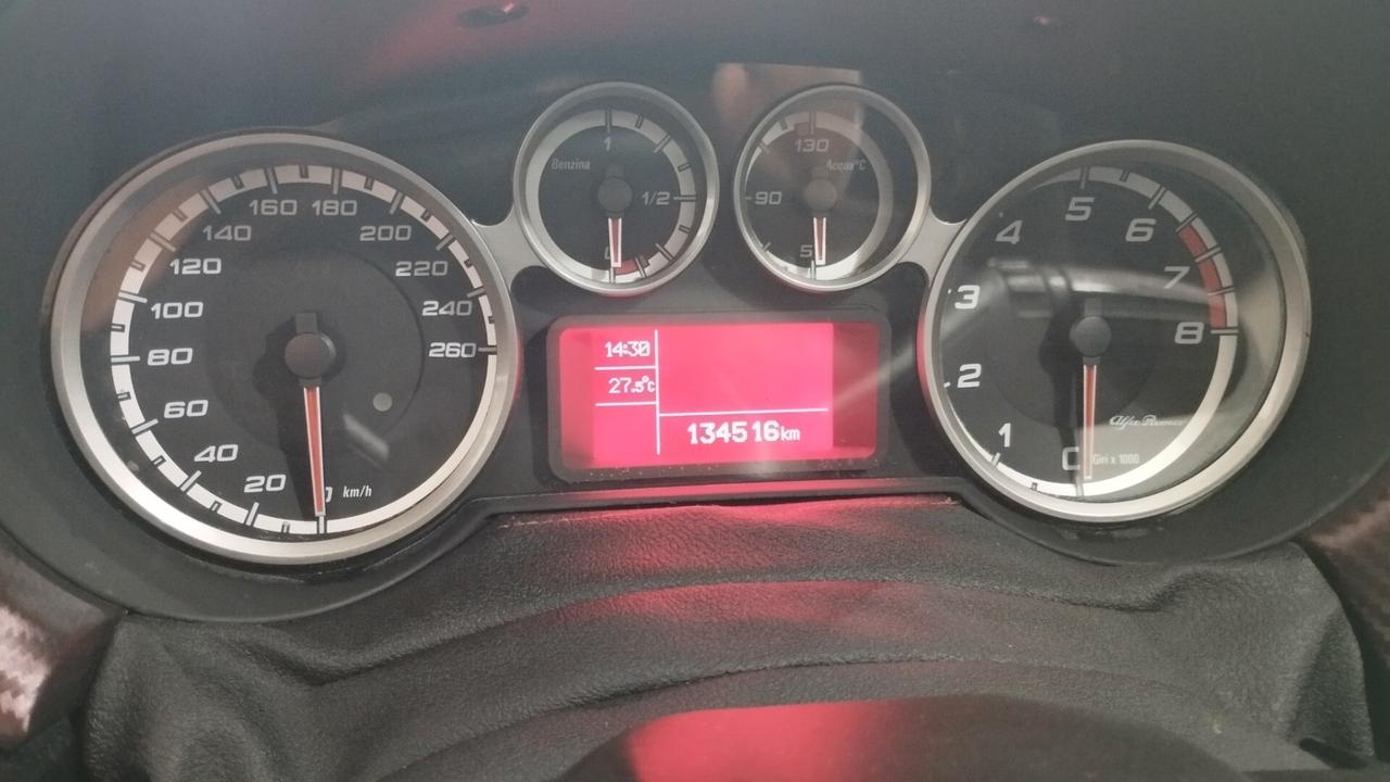 Alfa Romeo MiTo 1.4 T 155 CV Distinctive Sport Pack