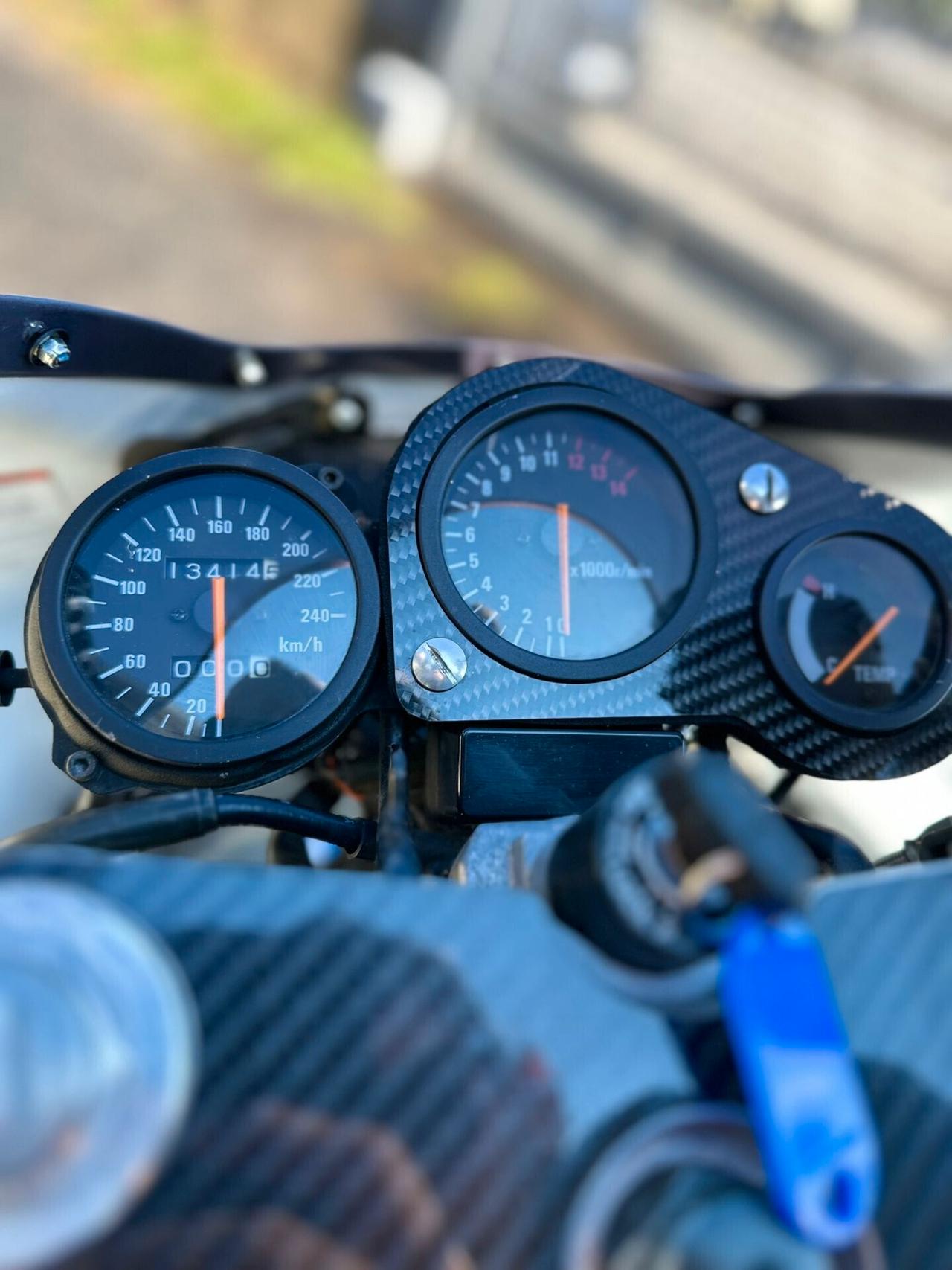 Suzuki RGV 250 RGV GAMMA 250 2T