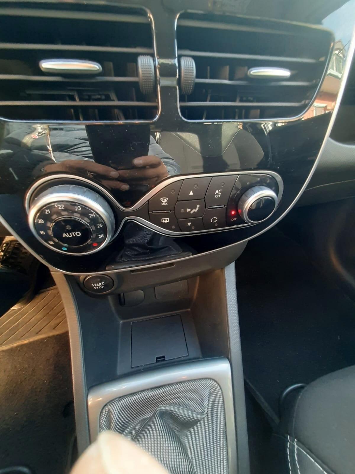 Renault Clio 1.2 75CV GPL 5 porte