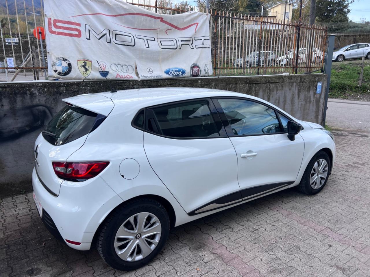 Renault Clio dCi 8V 75 CV 5 porte Moschino Life
