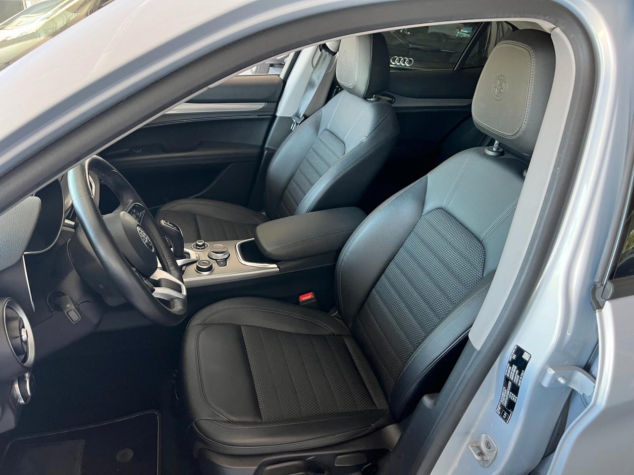 Alfa Romeo Stelvio 2.2 Turbodiesel 190 CV AT8 Q4 Sprint