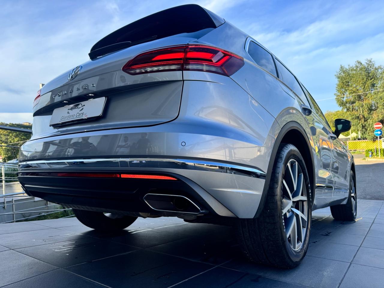 Volkswagen Touareg 3.0 V6 TDI 286 CV SCR R line open edition