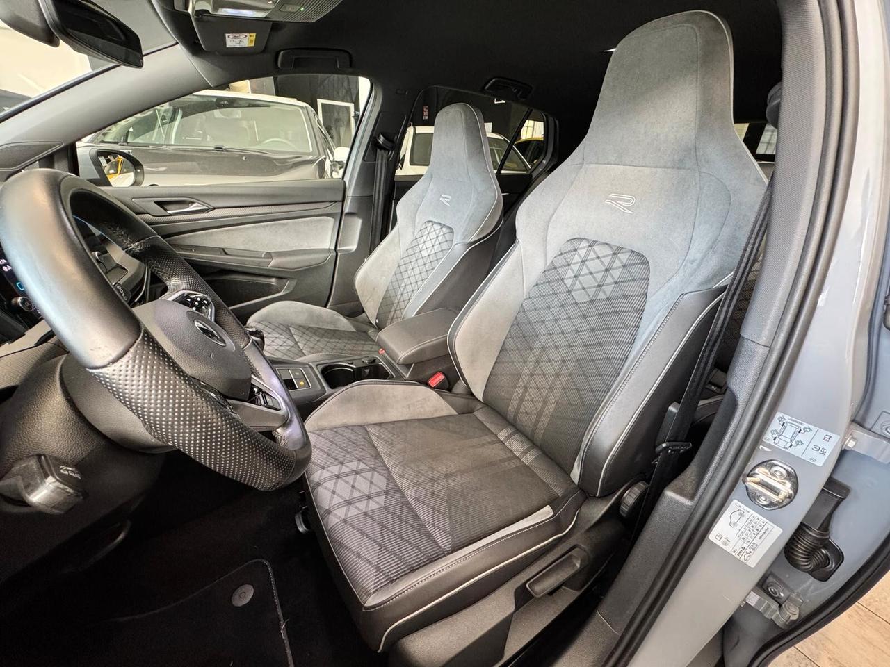 Volkswagen Golf 1.5 TSI EVO ACT R-Line