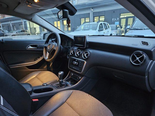 MERCEDES-BENZ A 180 CDI Premium