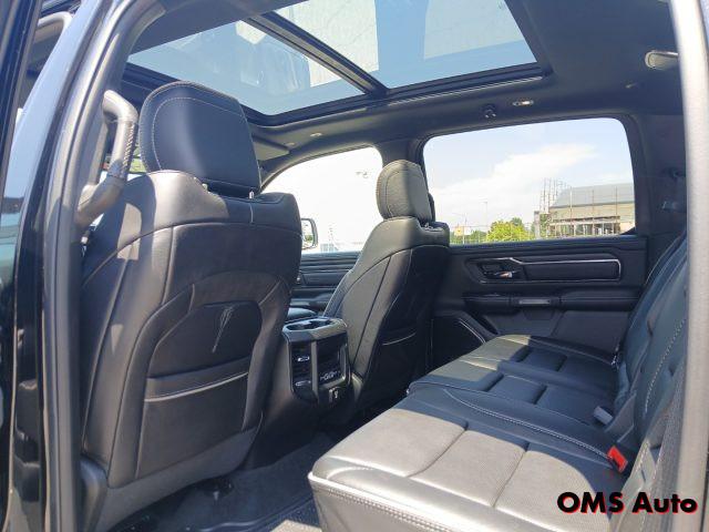 DODGE RAM 1500 5.7 GPL V8 Limited Night - N1