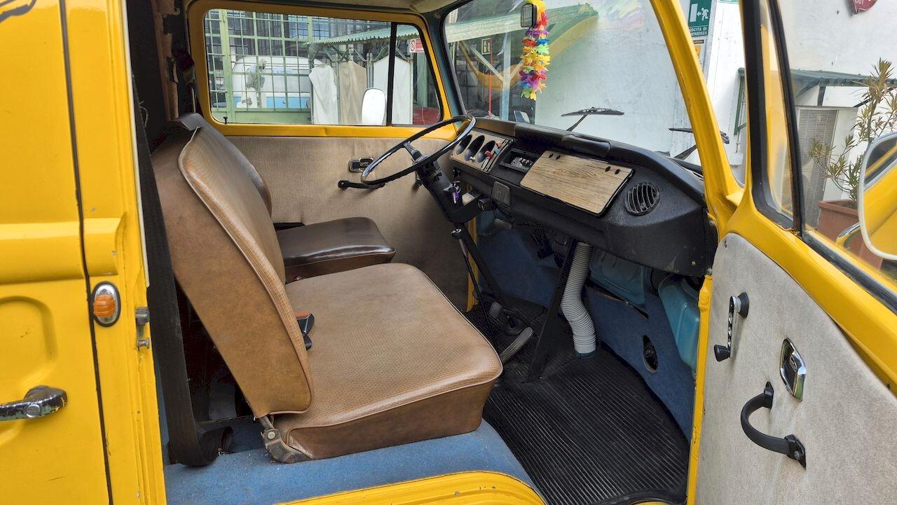 Volkswagen T2 Panel – 1976 - SUMMER PRICE
