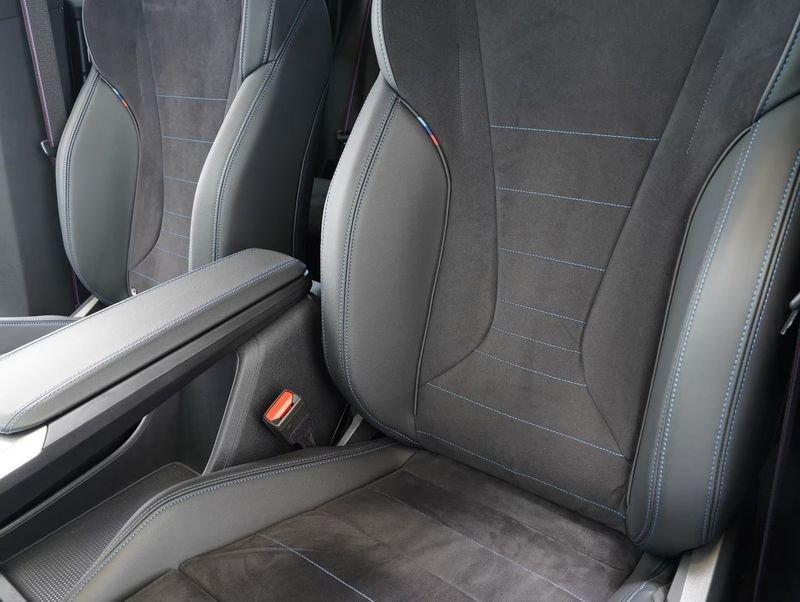 BMW X1 X1 xDrive 23i Msport PRO Camera 360° Black Pack 19"