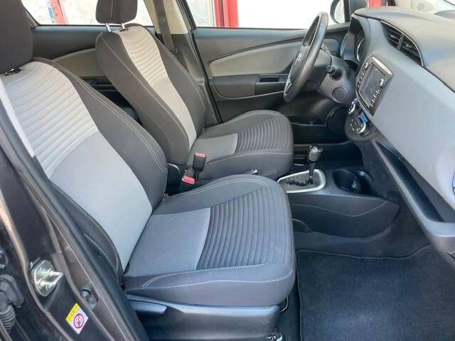 Toyota Yaris 1.5 Hybrid 5 porte Active Navigatore Cerchi Lega Km 64.000!!!!