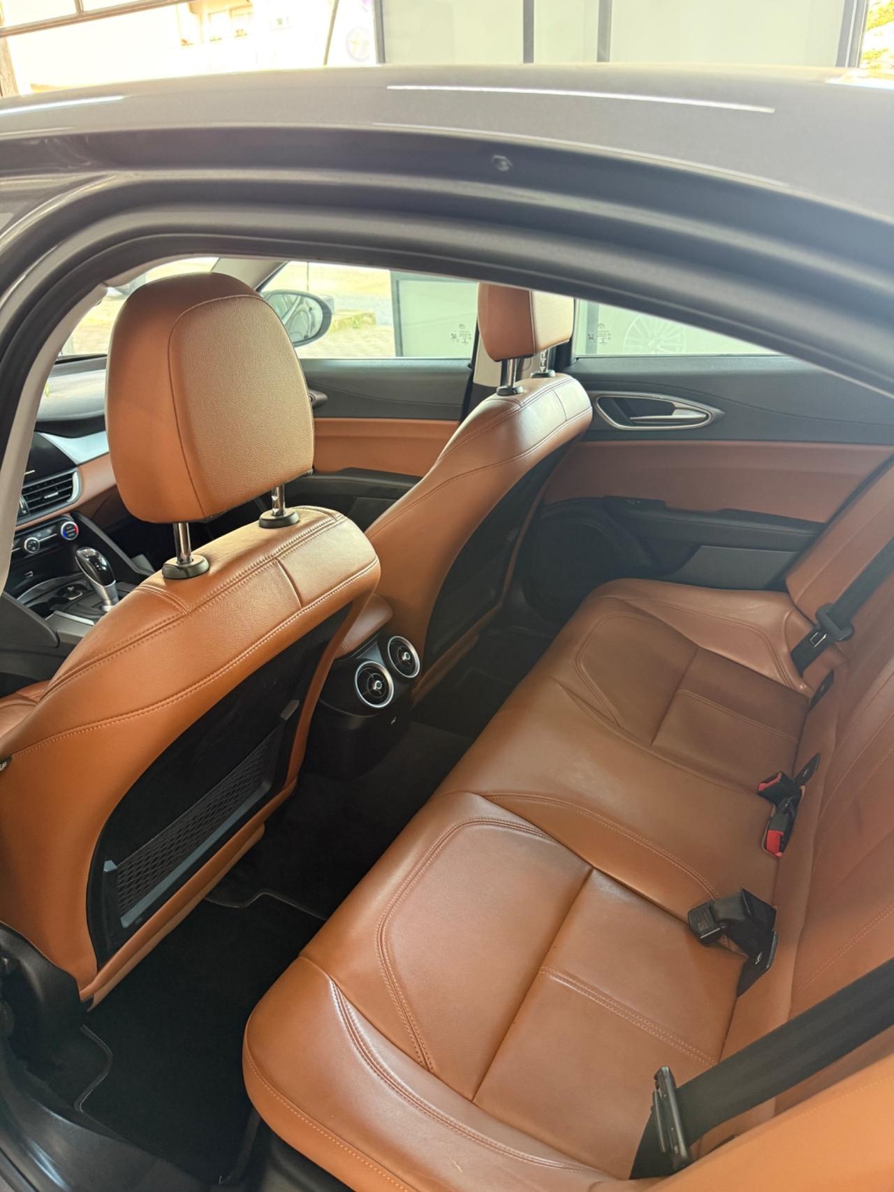 Alfa Romeo Giulia 2.2 Turbodiesel 180 CV AT8 Super