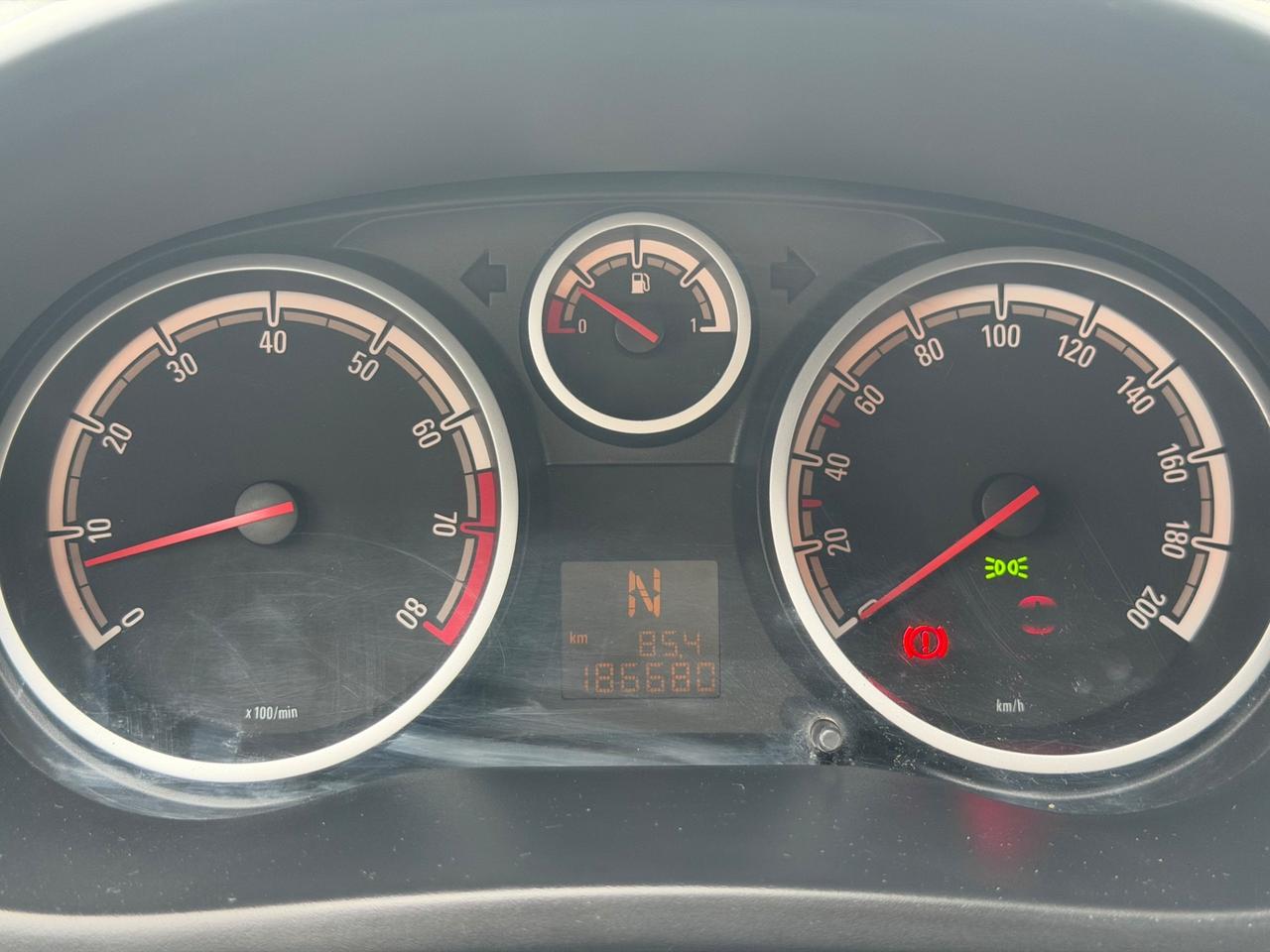 Opel Corsa 1.4 16V 3 porte aut. Sport