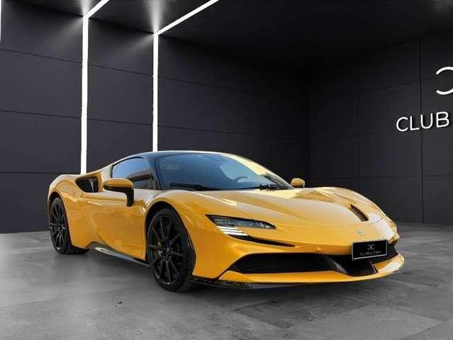 Ferrari SF90 Stradale SF90 Stradale 4.0 Bicolore Extra Campionario/Cerchi Carbonio/Atelier Ferrari/Lift/JBL/Colori Special