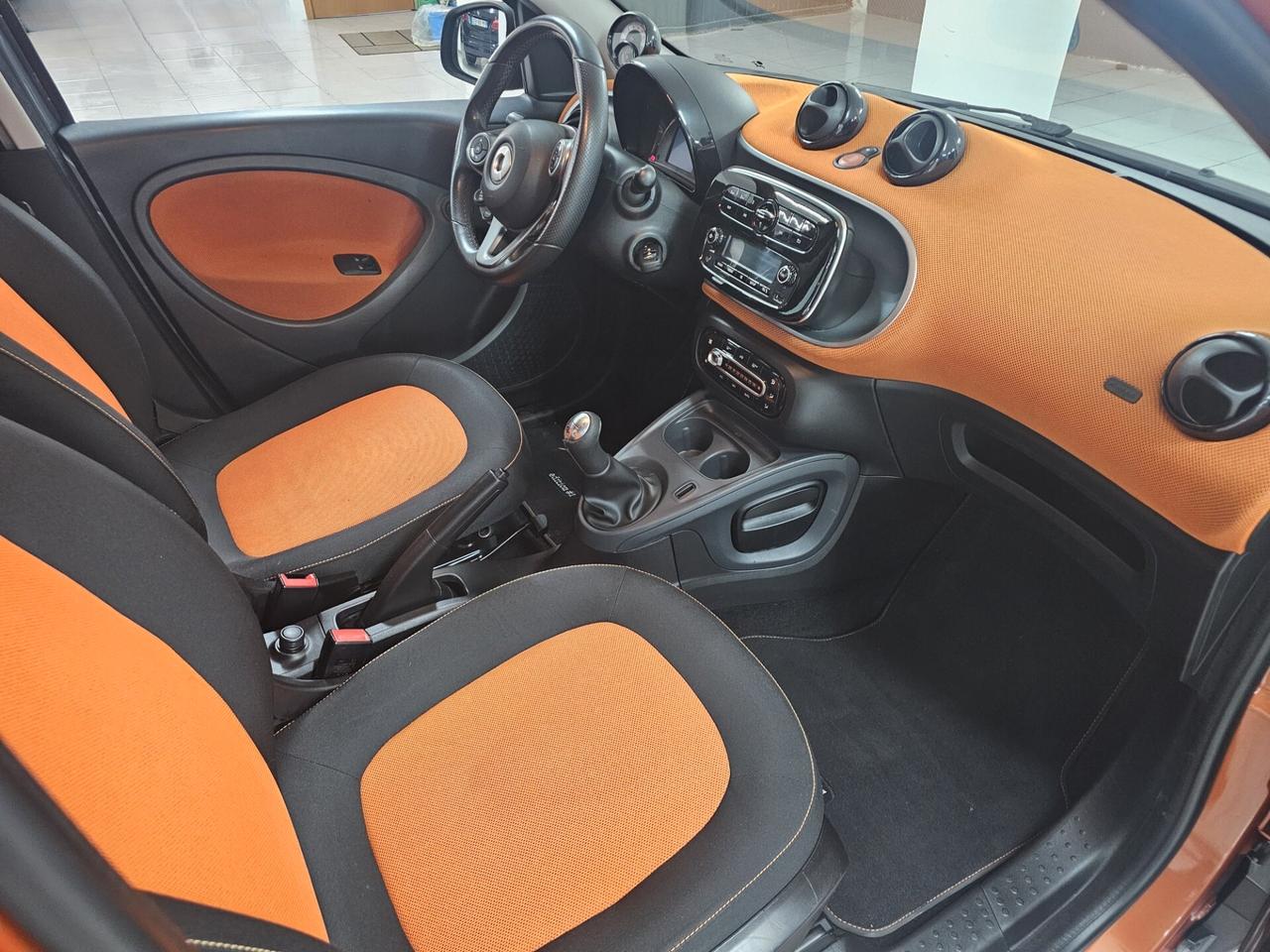 Smart ForFour 70 1.0 SportPassion Edition 1