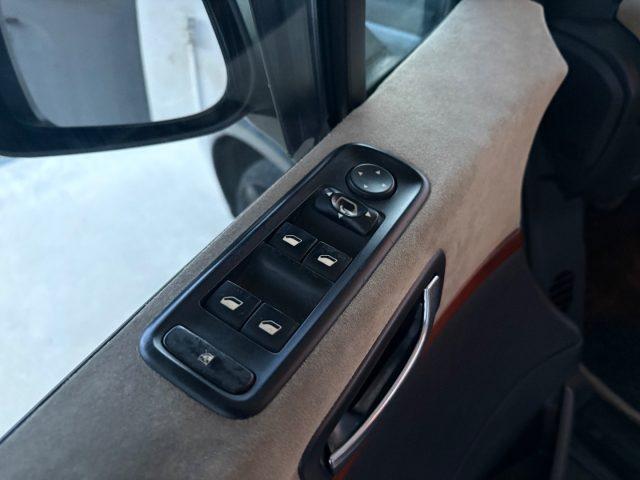 LANCIA Phedra EBNZINA/GPL FINO 09/33 AUTOMATICA 8 POSTI Emblema