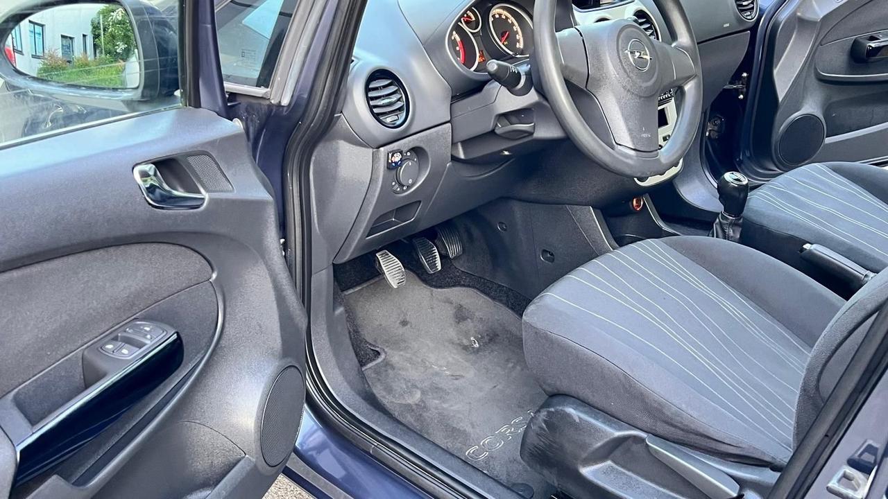 Opel Corsa 1.0 12V 5 porte Benzina e GPL