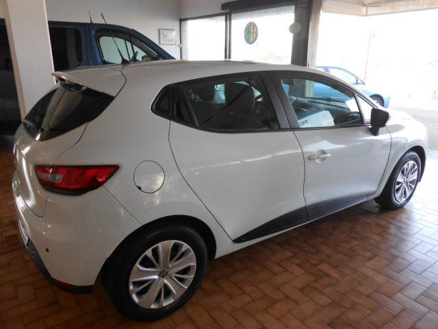 RENAULT Clio 1.2 75CV 5 porte Wave