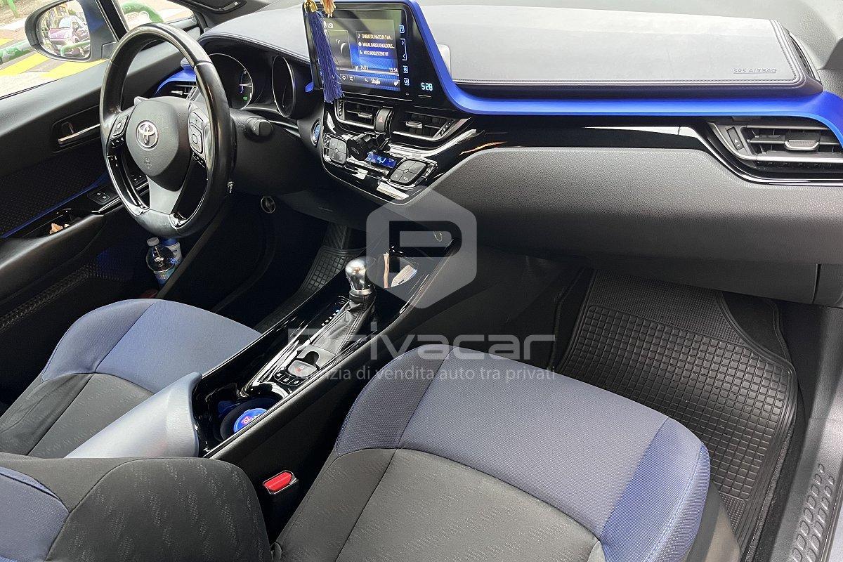 TOYOTA C-HR 1.8 Hybrid E-CVT Lounge