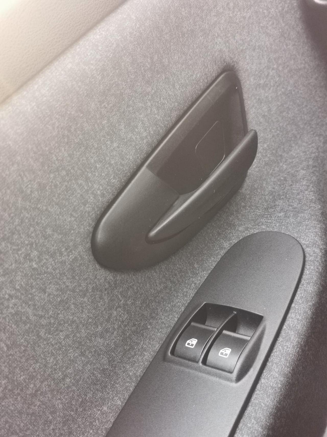 Lancia Ypsilon 1.2 69 CV 5P. S&S Gold 2020