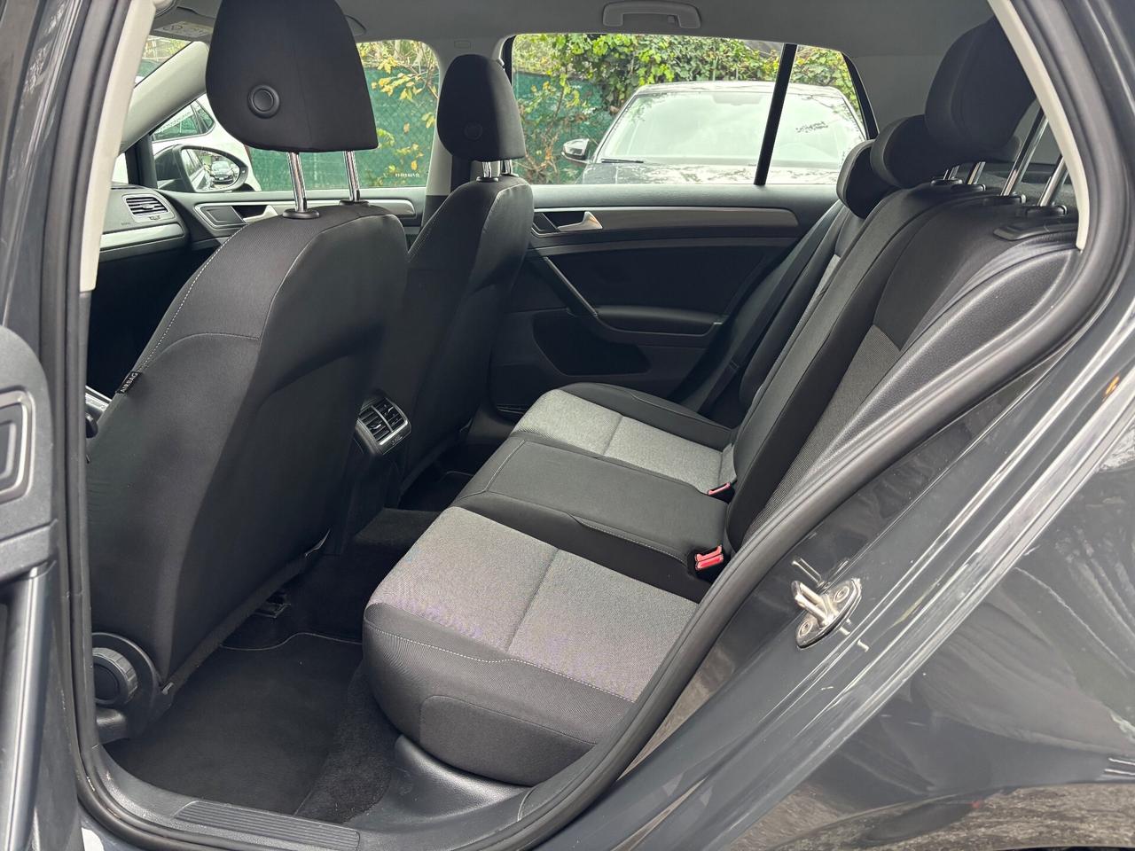 Volkswagen Golf 1.6 TDI 5p. Comfortline OK Neopatentati