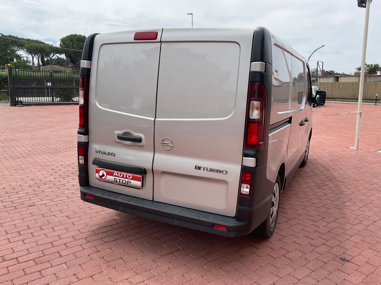 Opel Vivaro 1.6 cdti biturbo 120cv