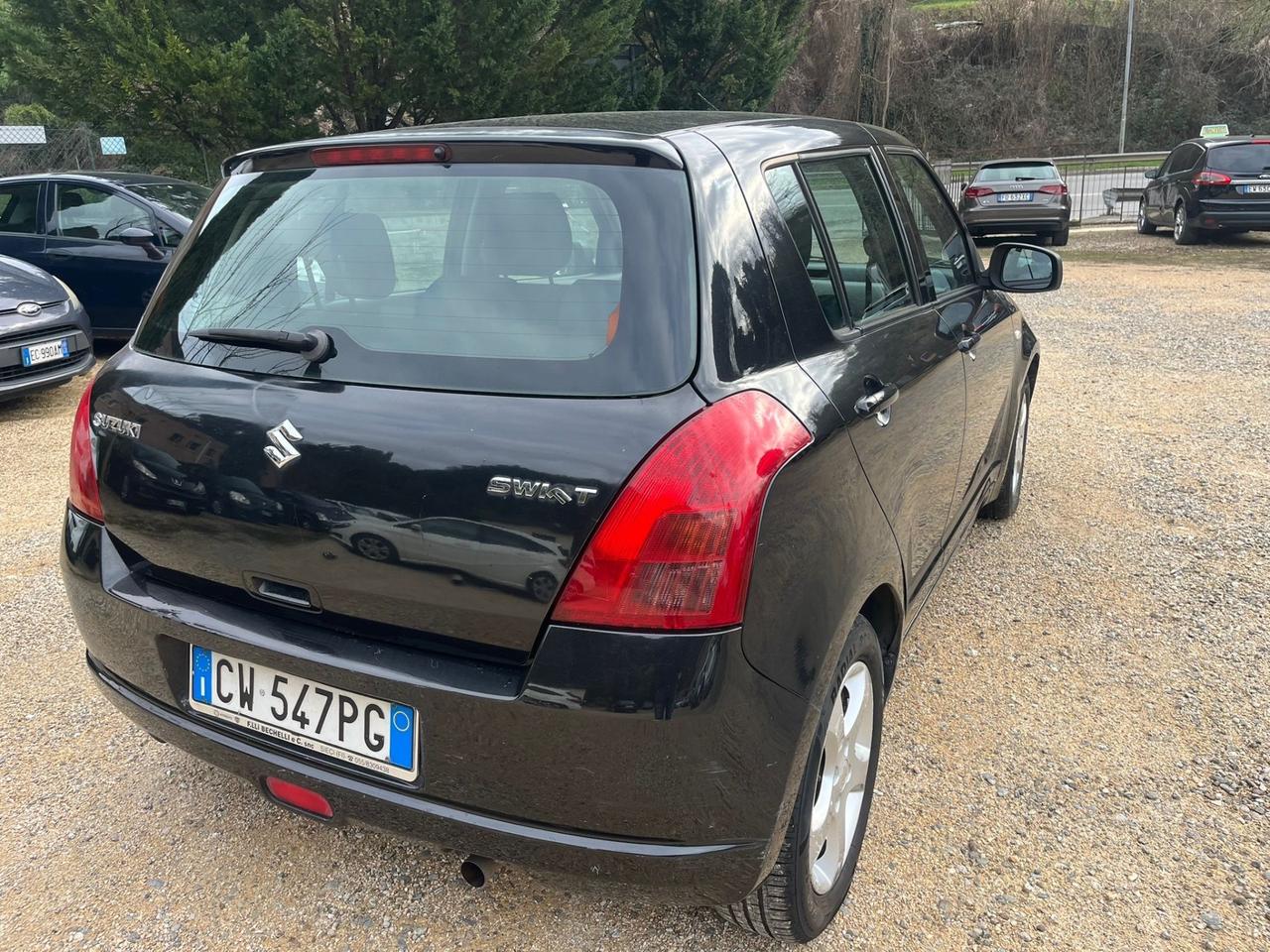 Suzuki Swift 1.3 Benzina - Neopatentati